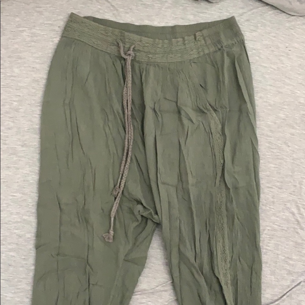 Joggers - Picture 2 of 4
